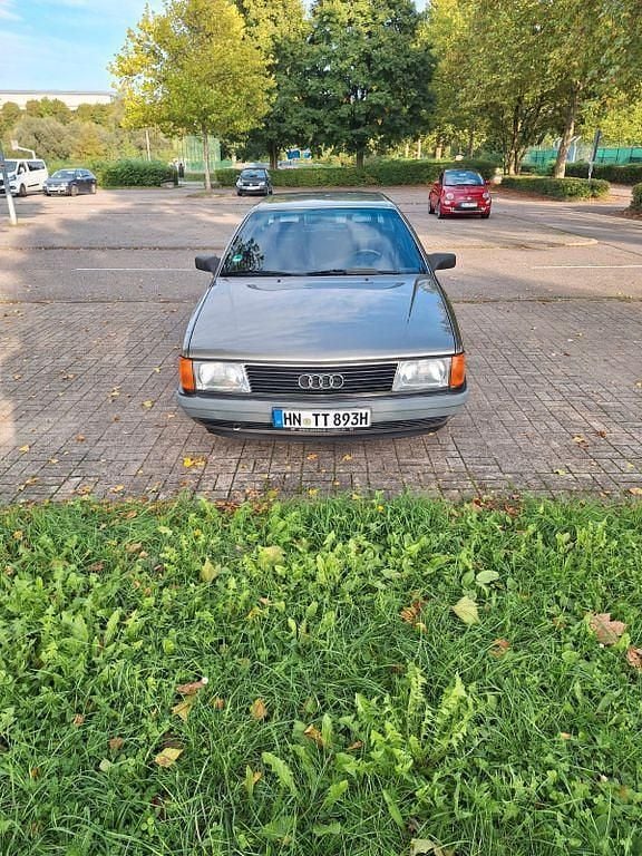 Braun Gebraucht 1988 Audi 100 Limousine | 8.500 € - Bild 1/4