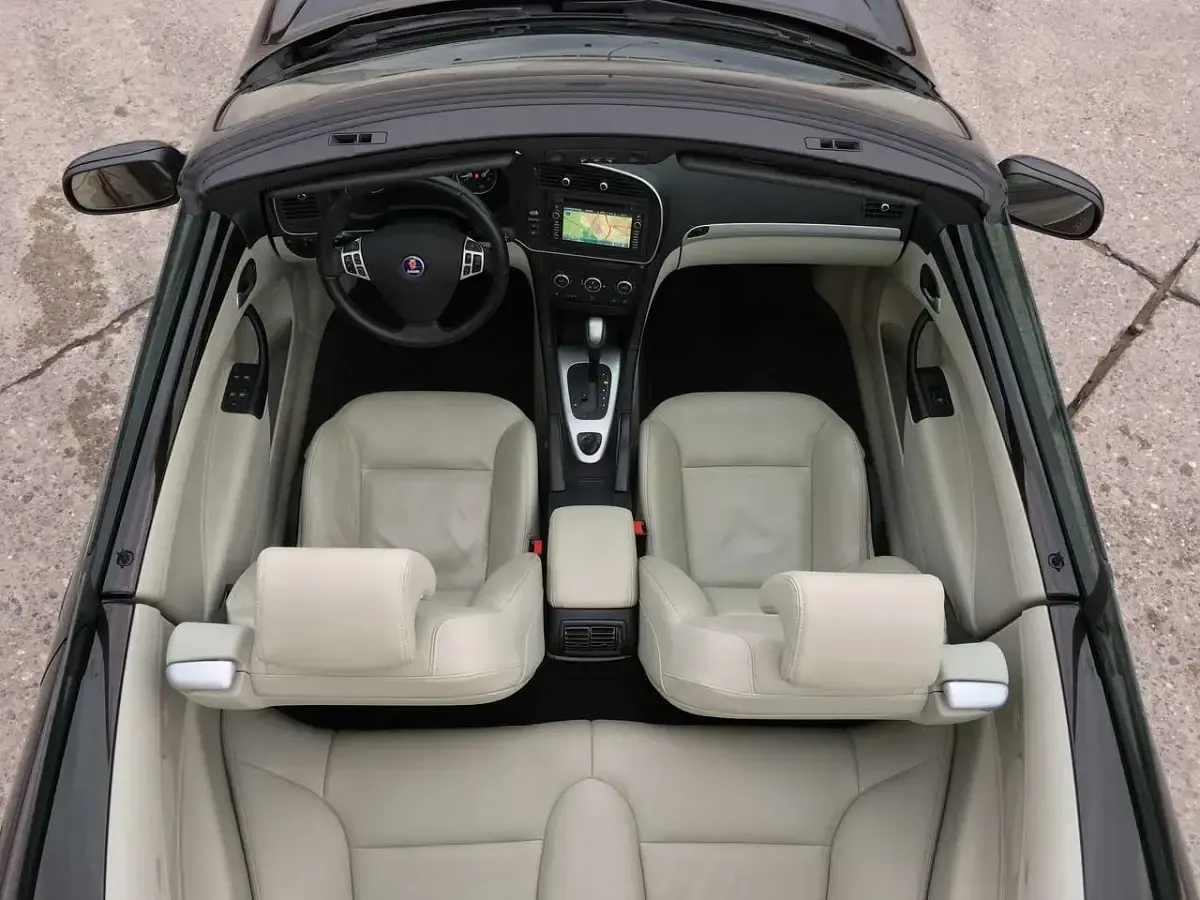 Gebraucht Saab 9-3 Cabriolet Vector 179 PS (131 kW) 2011 Braun Cabrio