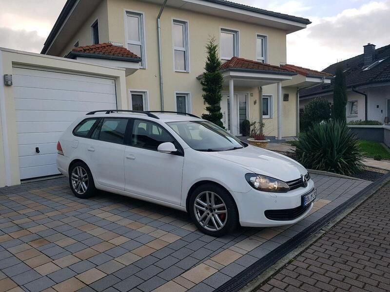 Weiß Gebraucht 2013 VW Golf VI Kombi | 7.500 € (Etwas zu teuer) - Bild 1/4
