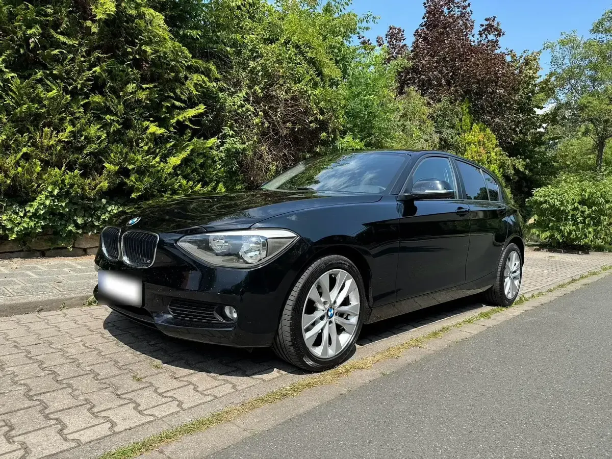 Gebraucht BMW 116 136 PS (100 kW) 2012 Schwarz Kleinwagen