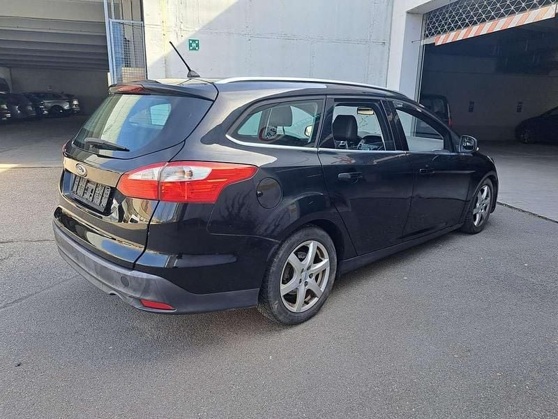 Gebraucht Ford Focus Titanium 182 PS (133 kW) 2011 Pantherschwarz metallic Kombi