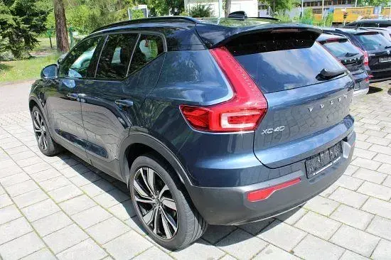 Gebraucht Volvo XC40 Plus 179 PS (131 kW) 2022 Denimblue (metallic) SUV