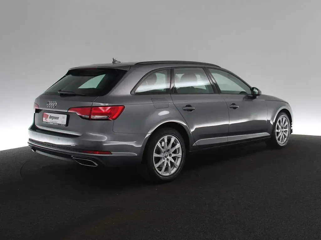 Second-hand Audi A4 Basis 190 CP (139 kW) 2019 Gri Break