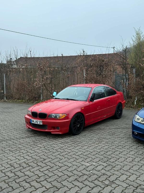 Gebraucht BMW 330 204 PS (150 kW) 2004 Rot Coupé