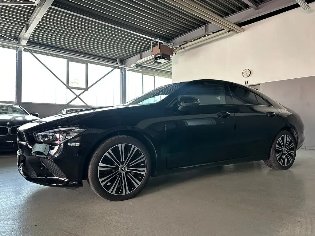 Gebraucht Mercedes CLA250e Progressive 218 PS (160 kW) 2021 Schwarz Coupé