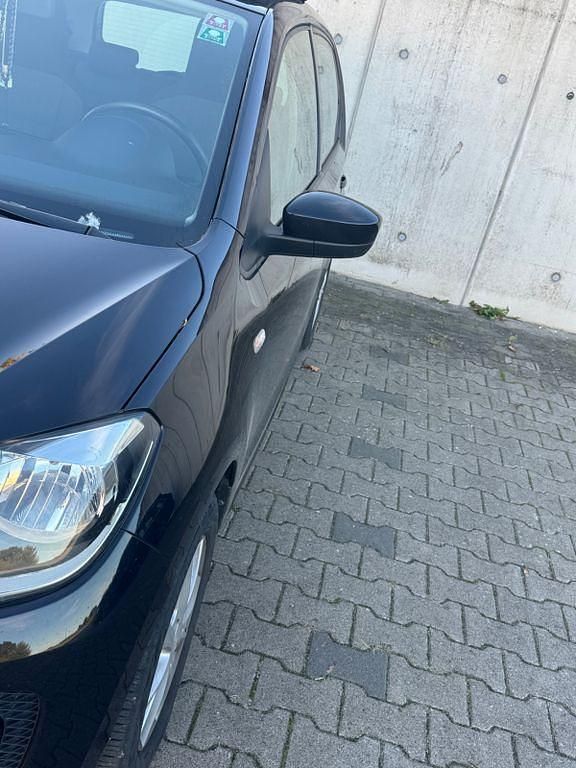 Schwarz Gebraucht 2014 VW up! Cup Kleinwagen | 4.200 € (Fairer Preis) - Bild 1/2
