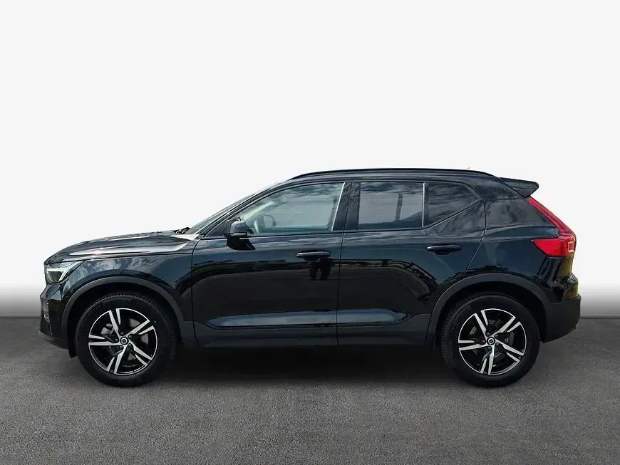 Gebraucht Volvo XC40 Plus 163 PS (119 kW) 2025 Schwarz SUV