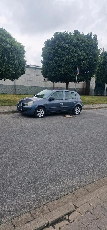Gebraucht 2005 Renault Clio II Kleinwagen | 1.200 € - Bild 1/4