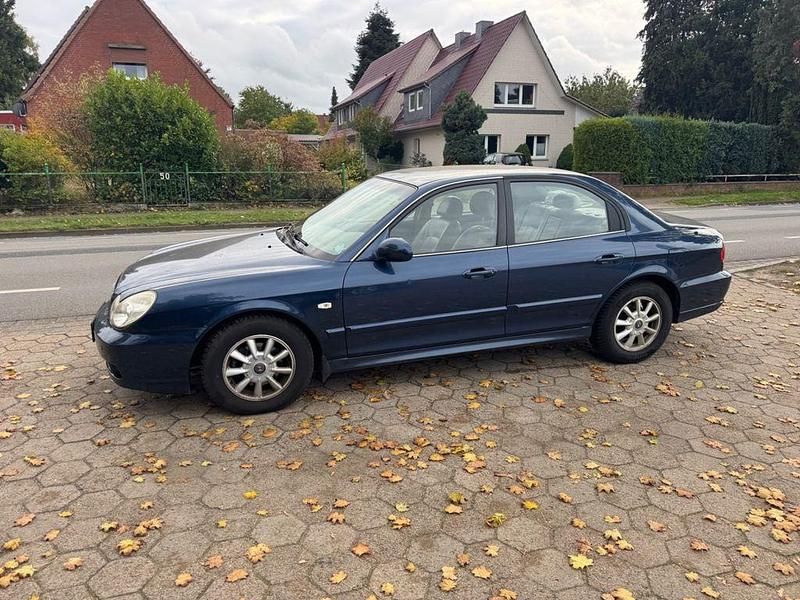 Blau Gebraucht 2004 Hyundai Sonata GLS Limousine | 1.500 € - Bild 1/4