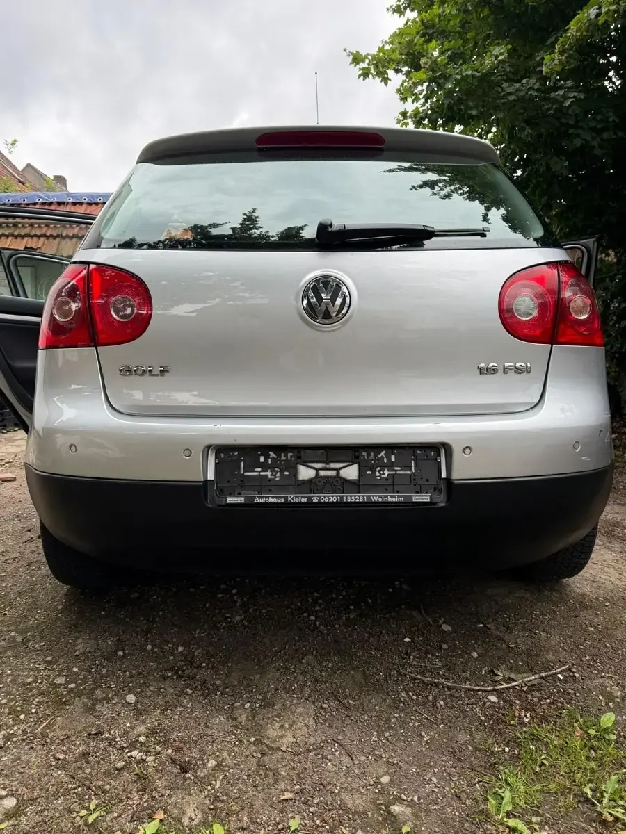 Gebraucht VW Golf V 116 PS (85 kW) 2006 Silber Kleinwagen