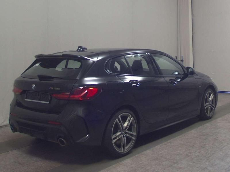 Gebraucht BMW 135 306 PS (225 kW) 2022 Black sapphire metallic Kleinwagen