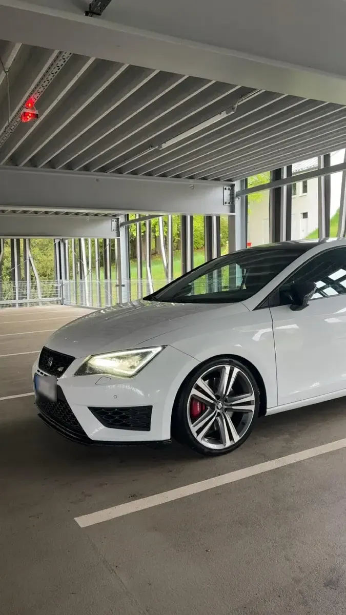 Gebraucht Seat Leon CUPRA 280 PS (205 kW) 2015 Weiß Limousine