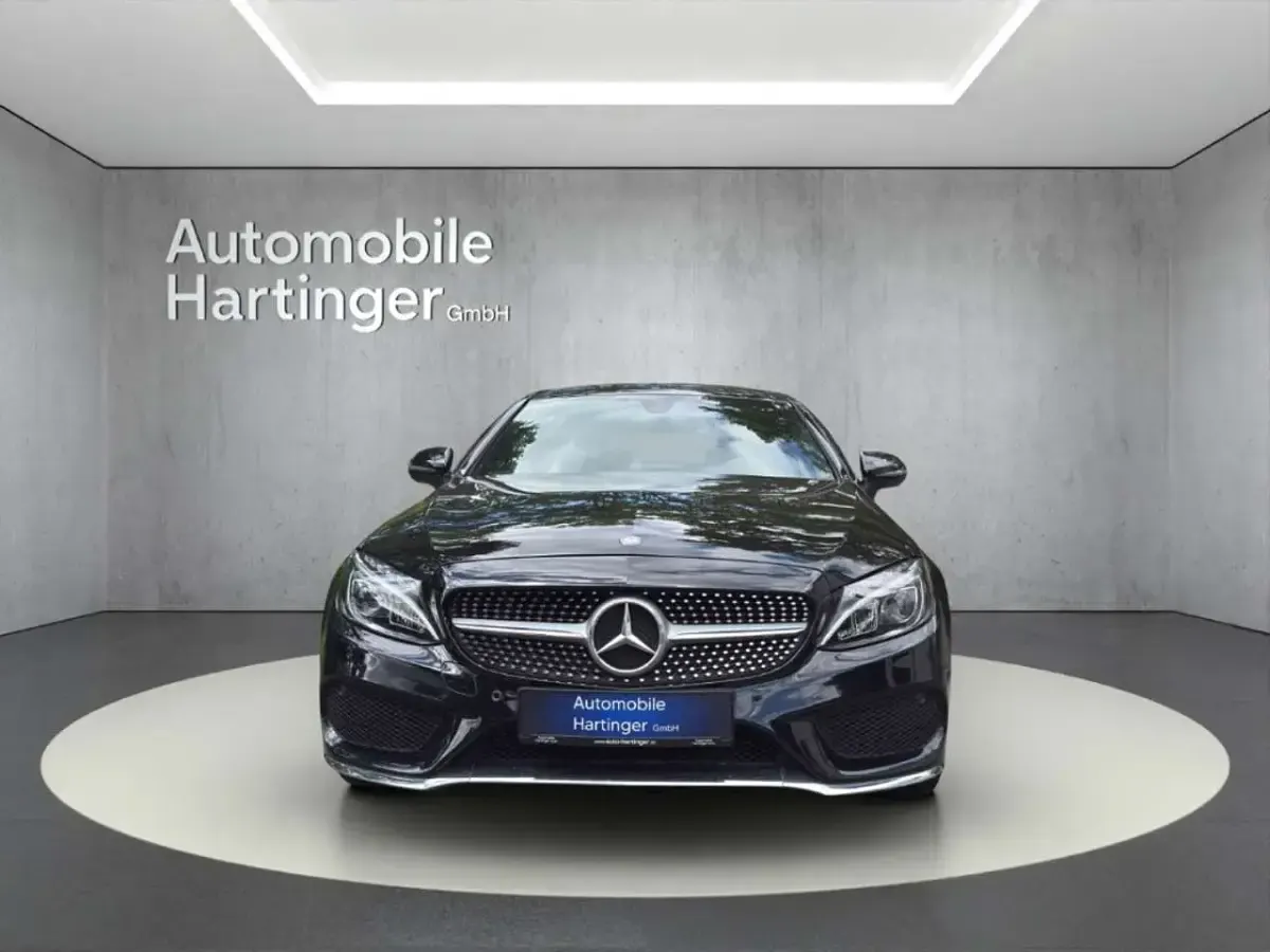Gebraucht Mercedes C180 156 PS (114 kW) 2016 Schwarz Coupé