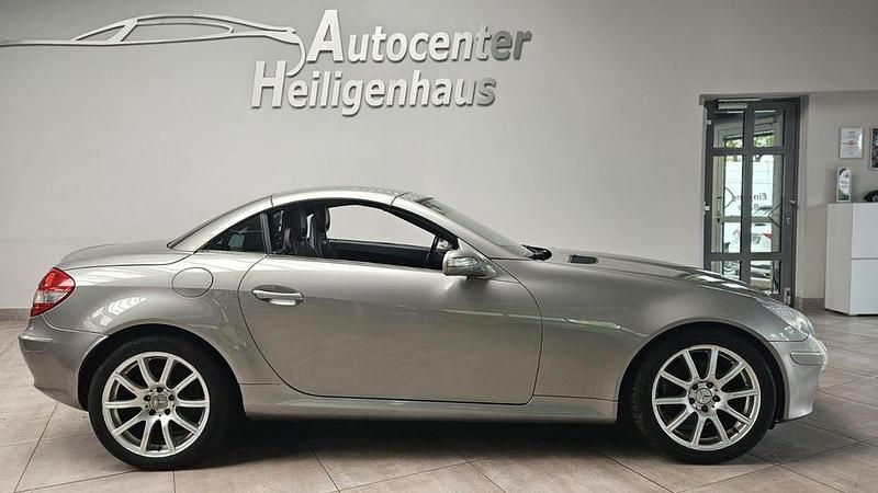 Gebraucht Mercedes SLK280 231 PS (169 kW) 2007 Silber Cabrio
