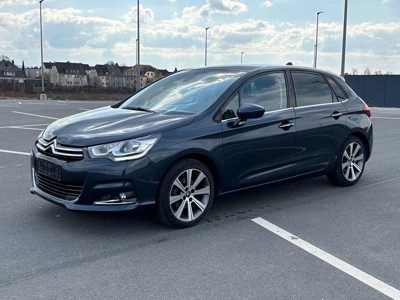 Gebraucht Citroën C4 Shine 131 PS (96 kW) 2015 Grau Limousine