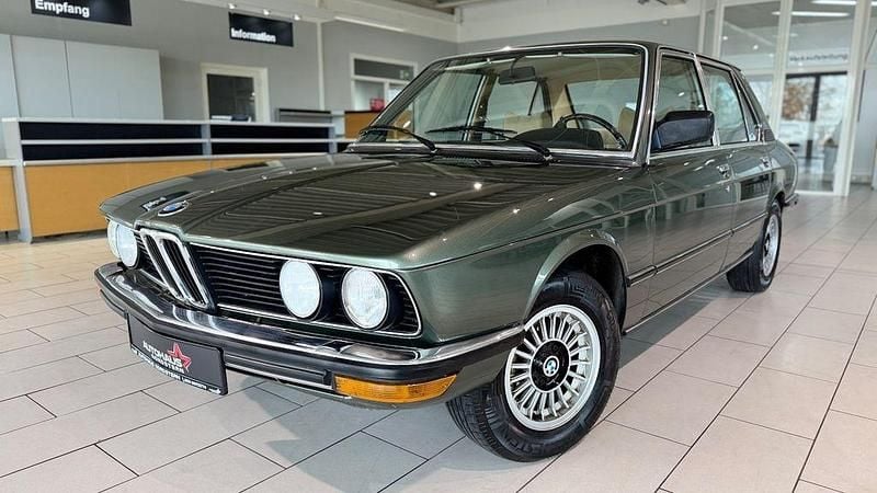 Grün Gebraucht 1981 BMW 528 Limousine | 28.990 € - Bild 1/4