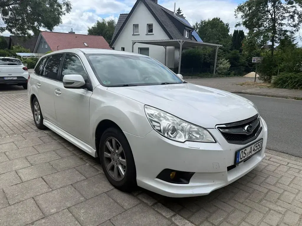 Gebraucht Subaru Legacy Active 150 PS (110 kW) 2009 Weiß Kombi
