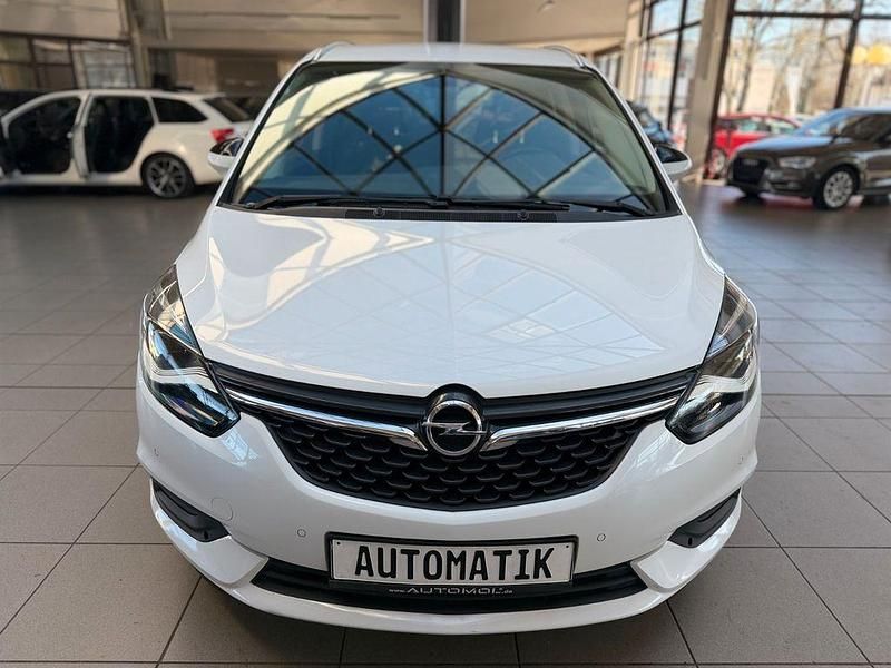 Gebraucht Opel Zafira Innovation 170 PS (125 kW) 2017 Weiß Van / Kleinbus