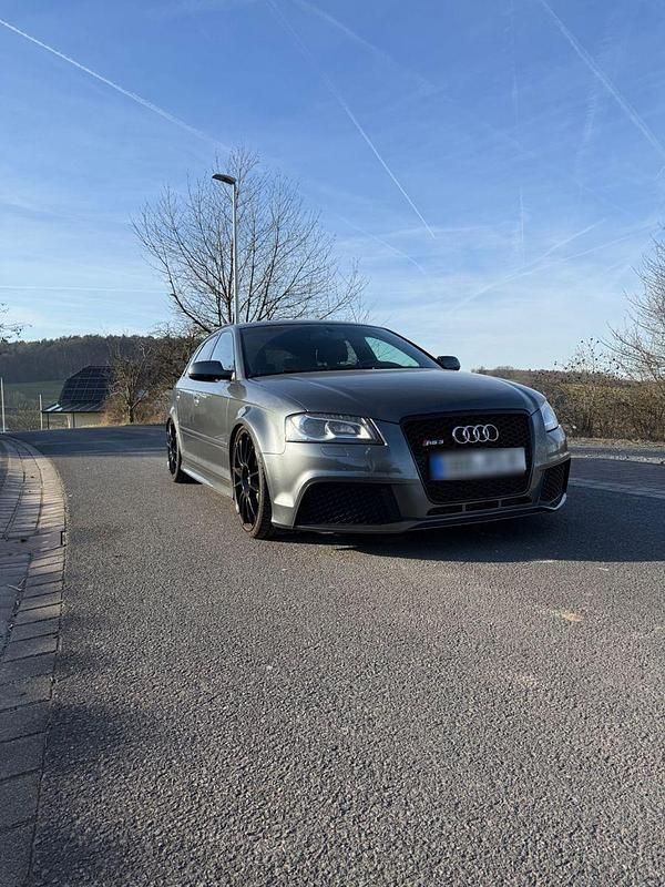 Gebraucht Audi RS3 Sport 340 PS (250 kW) 2012 Grau Limousine