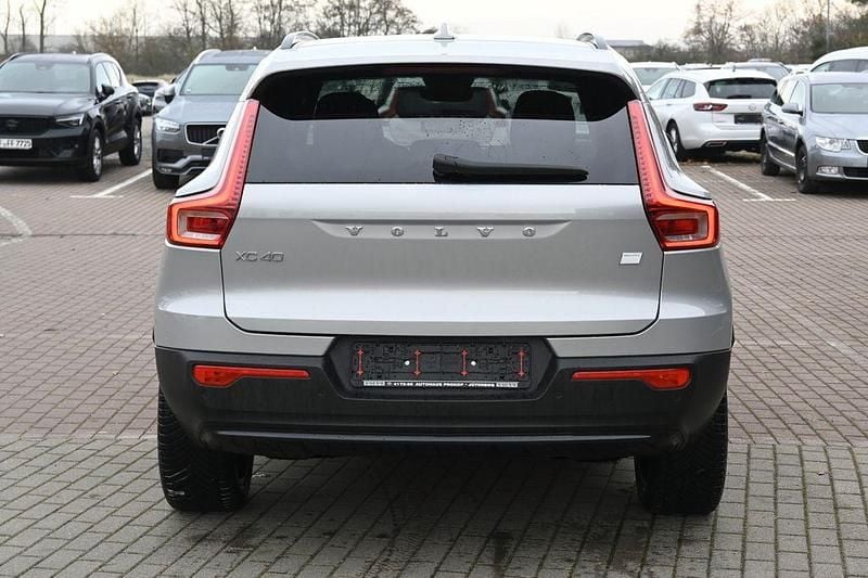 Gebraucht Volvo XC40 Plus 185 kW (252 PS) 2023 Silber SUV
