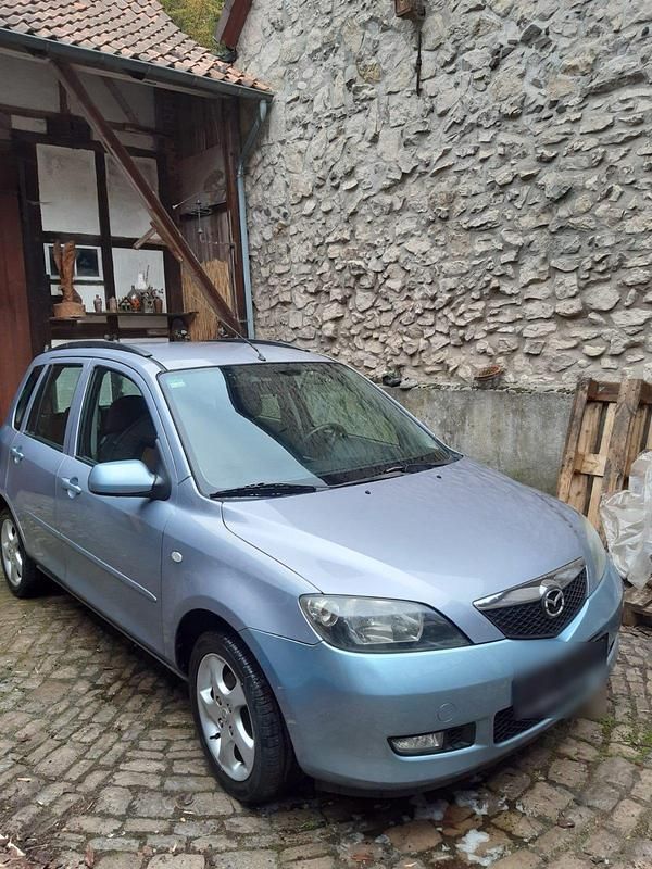 Blau Gebraucht 2003 Mazda 2 Kleinwagen | 1.100 € (Guter Preis) - Bild 1/4