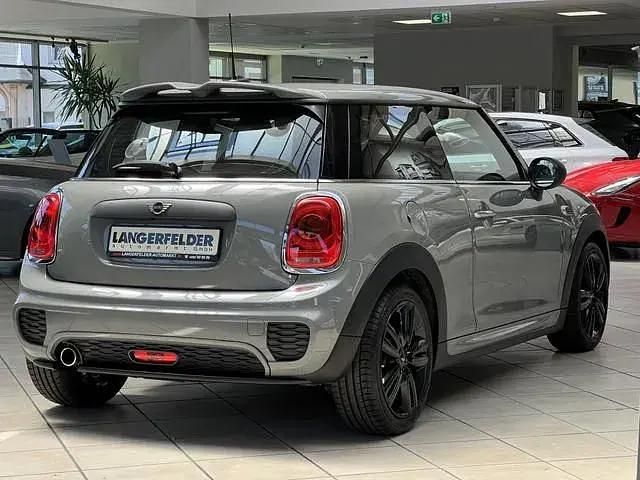 Gebraucht Mini ONE 102 PS (75 kW) 2018 Moonwalk grey metallic Kleinwagen
