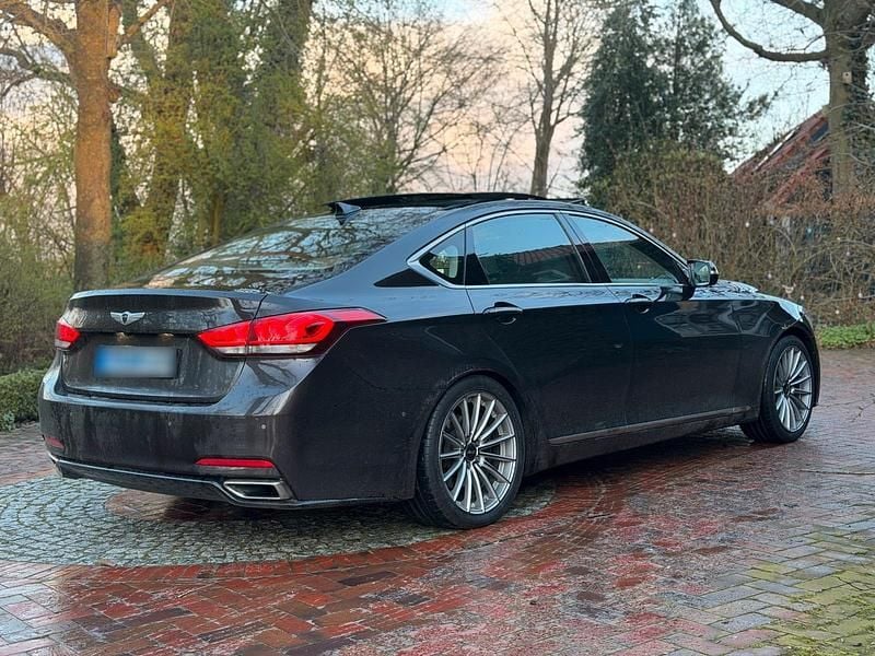 Gebraucht Hyundai Genesis 315 PS (231 kW) 2015 Braun Limousine