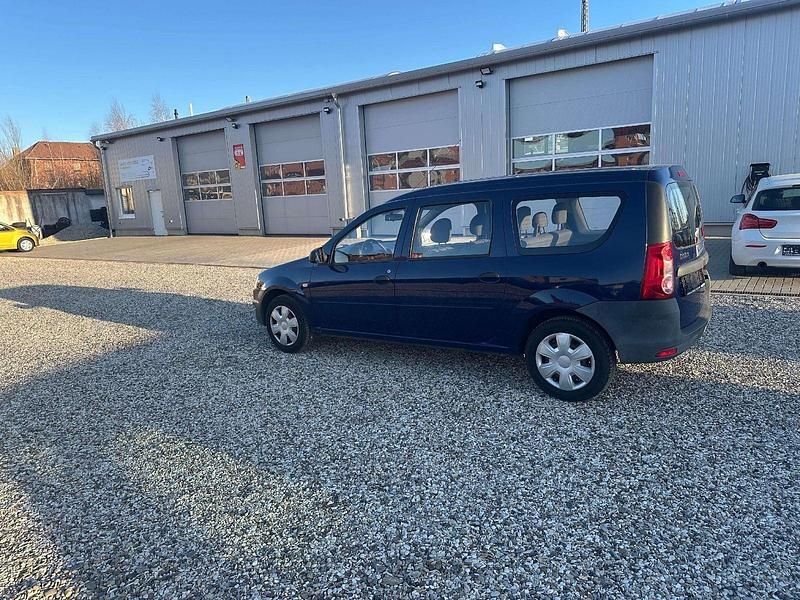 Gebraucht Dacia Logan Basis 75 PS (55 kW) 2009 Dacia blau marine Kombi