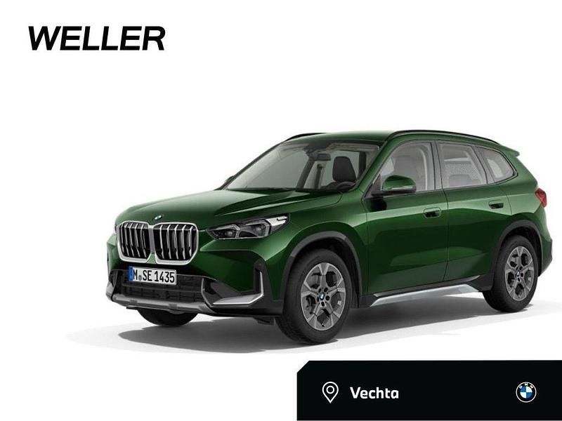 Sanremo green (grün) Gebraucht 2025 BMW X1 Comfort Edition SUV | 42.890 € (Superpreis) - Bild 1/4