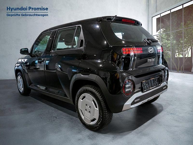 Gebraucht Hyundai Inster Select 71 kW (97 PS) 2025 Schwarz Kleinwagen