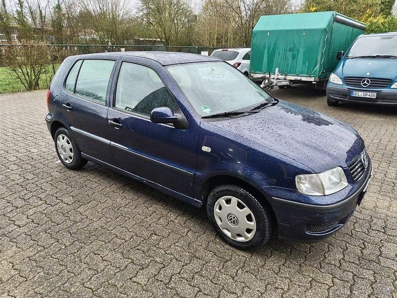 Gebraucht VW Polo Match 60 PS (44 kW) 2001 Blau Limousine