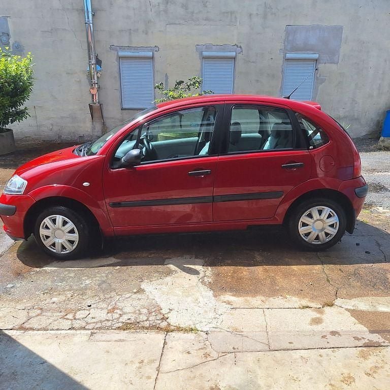 Rot Gebraucht 2003 Citroën C3 Kleinwagen | 700 € (Guter Preis) - Bild 1/4
