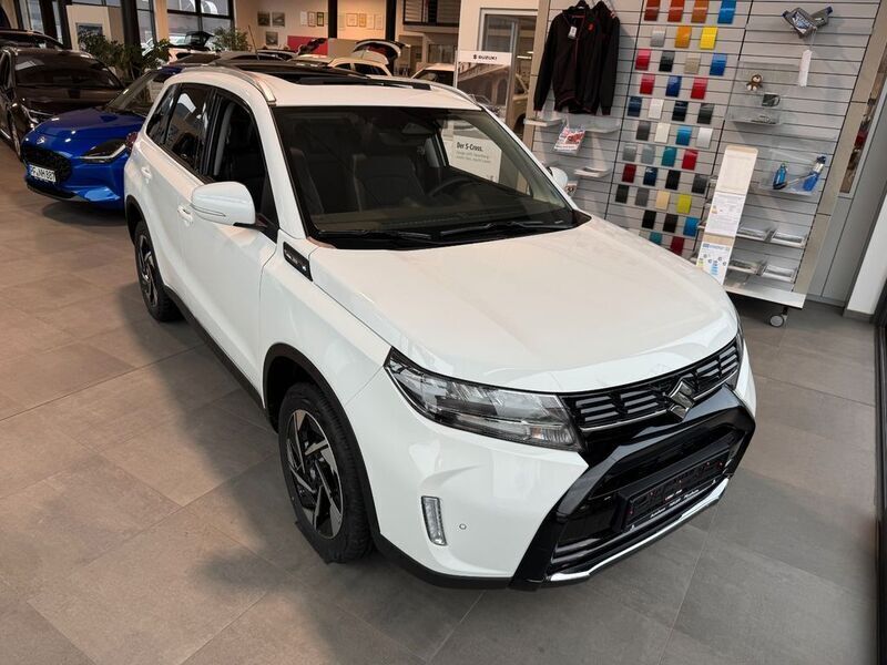 Weiß Neu 2024 Suzuki Vitara Comfort+ SUV | 23.800 € (Superpreis) - Bild 1/4