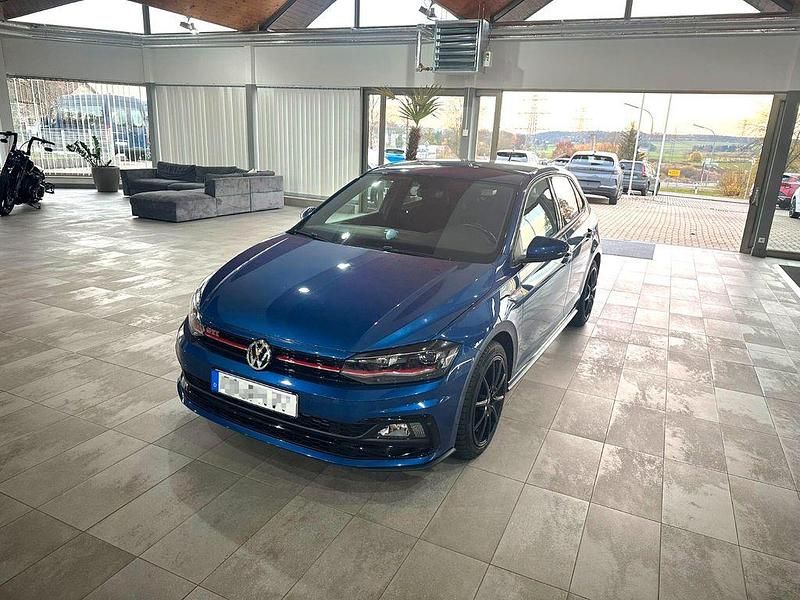 Blau Gebraucht 2019 VW Polo Beats Limousine | 18.900 € (Fairer Preis) - Bild 1/4
