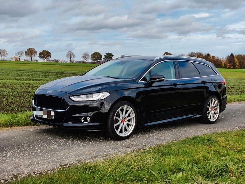 Schwarz Gebraucht 2015 Ford Mondeo ST-Line Kombi | 13.199 € (Fairer Preis) - Bild 1/4