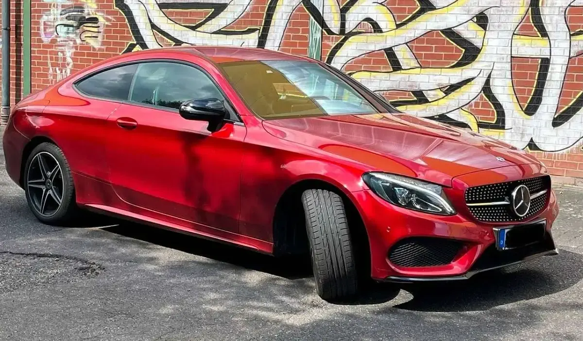 Gebraucht Mercedes C200 Sport Edition 163 PS (119 kW) 2017 Rot Coupé
