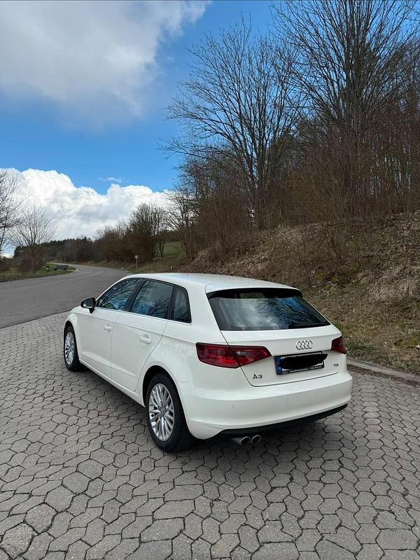 Gebraucht Audi A3 184 PS (135 kW) 2014 Weiß Kleinwagen