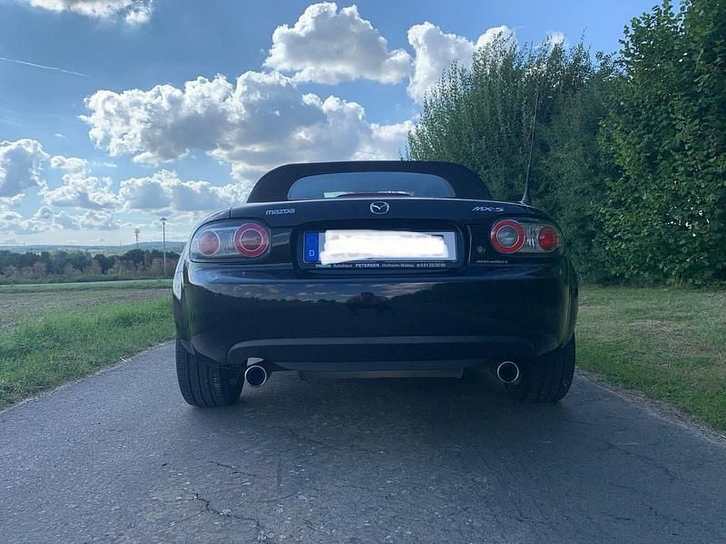Gebraucht Mazda MX5 126 PS (92 kW) 2006 Schwarz Cabrio