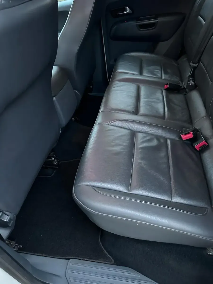 Używany VW Amarok 179 KM (131 kW) 2013 Biały Pickup