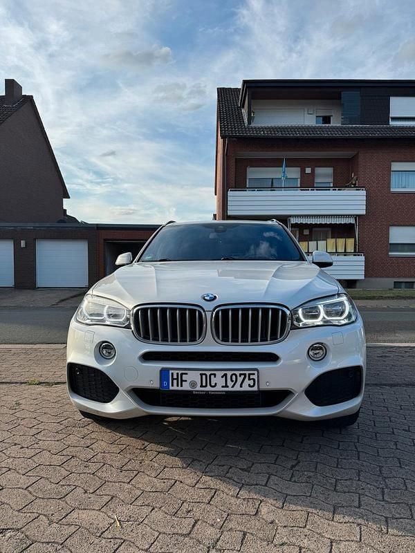 Weiß Gebraucht 2017 BMW X5 M M Sport SUV | 28.750 € (Fairer Preis) - Bild 1/4