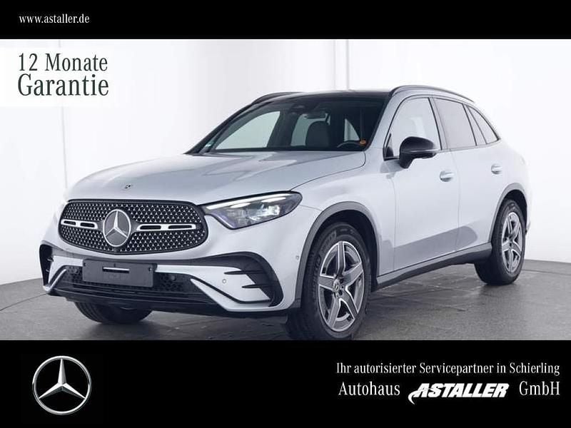 Metalliclack hightechsilber Gebraucht 2022 Mercedes GLC300 AMG line | 51.700 € (Teuer) - Bild 1/4