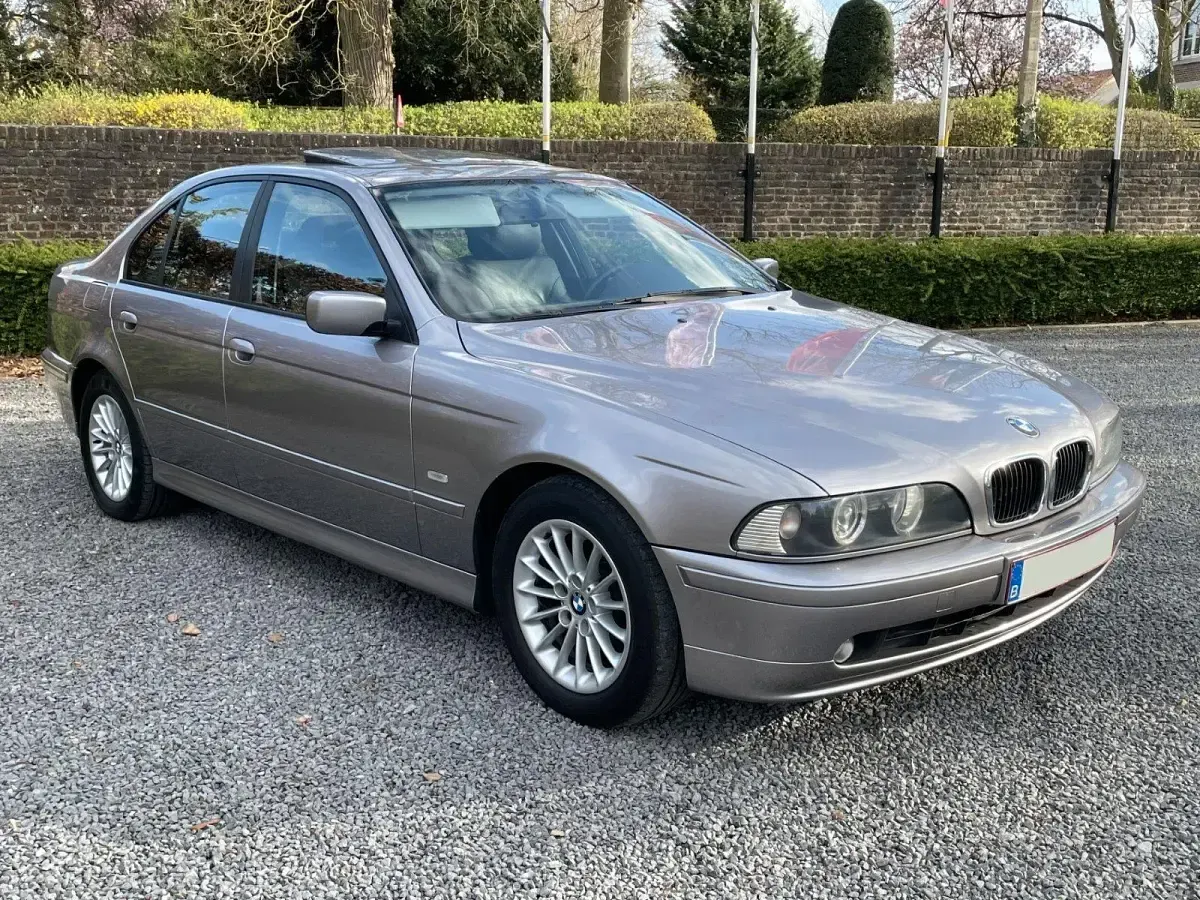 Gebraucht BMW 525 192 PS (141 kW) 2001 Silber Limousine
