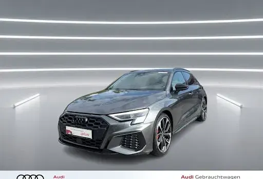 Gebraucht Audi S3 Sport 310 PS (228 kW) 2023 Daytonagrau perleffekt Limousine