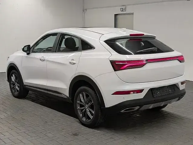 Gebraucht DFSK Fengon 137 PS (100 kW) 2024 Weiss SUV