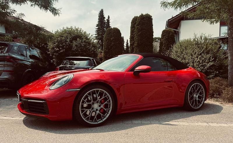 Rot Gebraucht 2021 Porsche 992 Cabrio | 133.495 € (Superpreis) - Bild 1/4