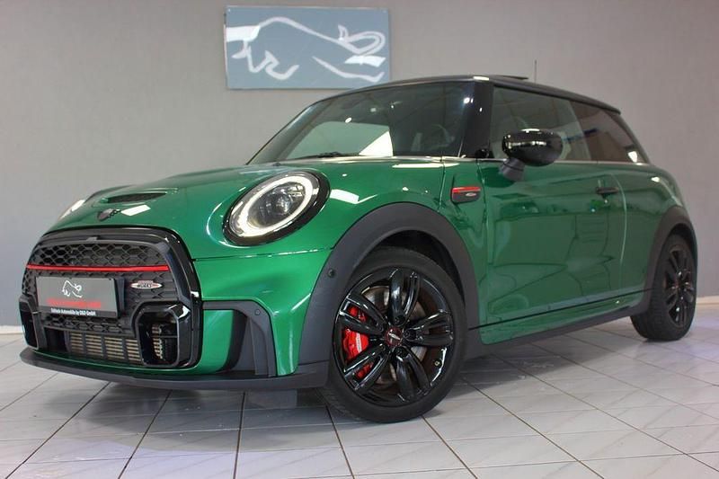 British raceing green iv met (metallic) Gebraucht 2022 Mini Cooper Kleinwagen | 28.700 € (Teuer) - Bild 1/4