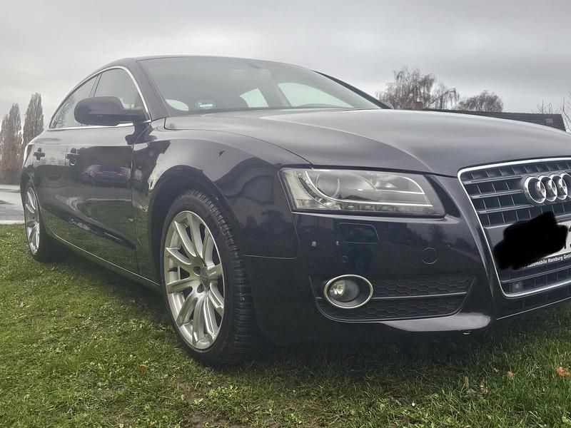 Schwarz Gebraucht 2011 Audi A5 Sportback Kleinwagen | 8.200 € (Fairer Preis) - Bild 1/4