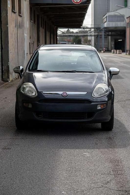 Gebraucht Fiat Punto Evo Active 77 PS (56 kW) 2010 Schwarz Kleinwagen