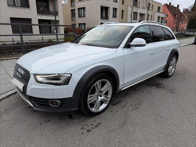 Weiß Gebraucht 2015 Audi A4 Allroad Advanced Kombi | 12.900 € (Fairer Preis) - Bild 1/4