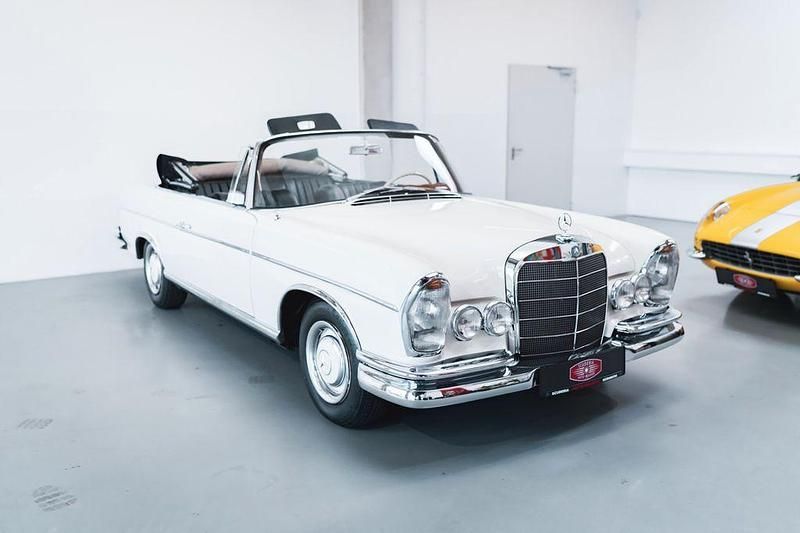 Gebraucht Mercedes 300 SE 170 PS (125 kW) 1965 Weiß Cabrio